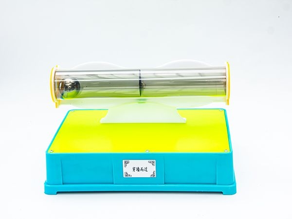 穿墙而过